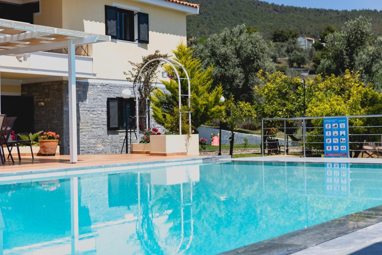Kouvelia Country Home Luxury Villa Rental Nerotriviá Екстериор снимка