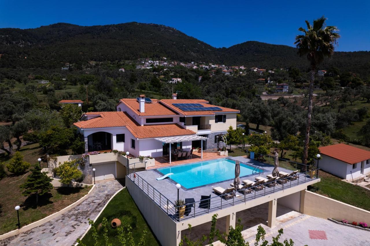 Kouvelia Country Home Luxury Villa Rental Nerotriviá Екстериор снимка
