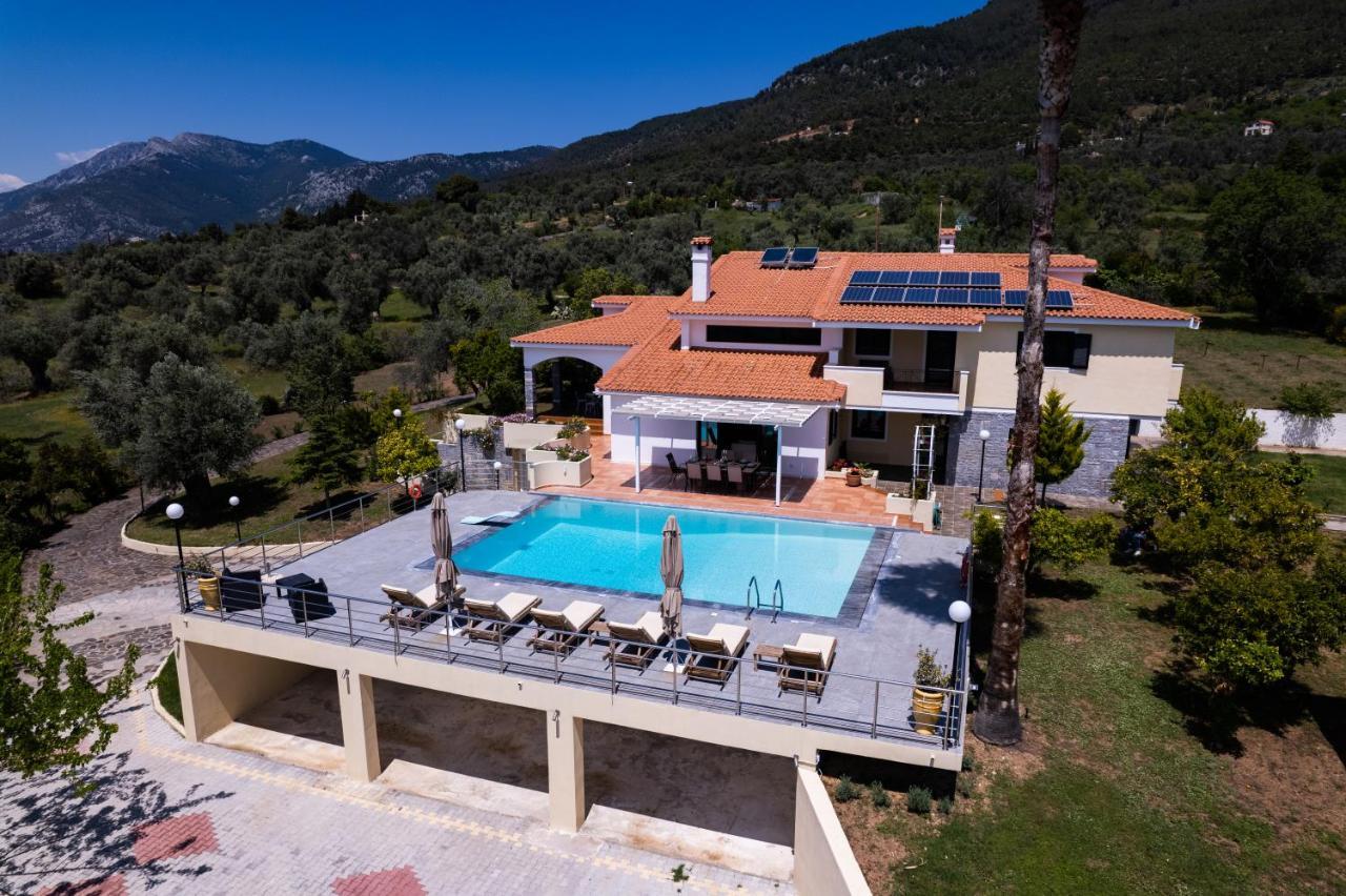 Kouvelia Country Home Luxury Villa Rental Nerotriviá Екстериор снимка